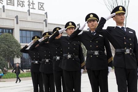 女员工的要求