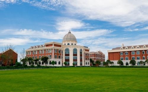 成都新津墨尔文学校