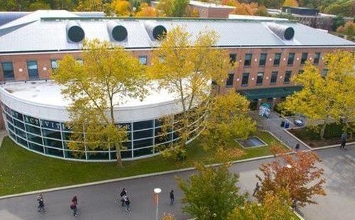 纽约州立大学石溪分校