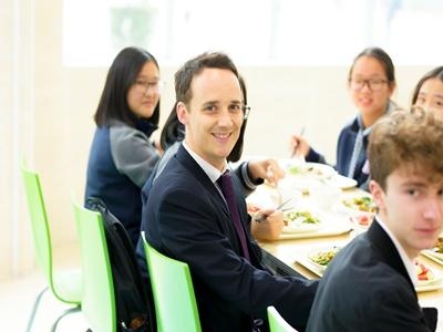 学生午餐
