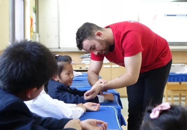 上海新纪元急救课程.jpg