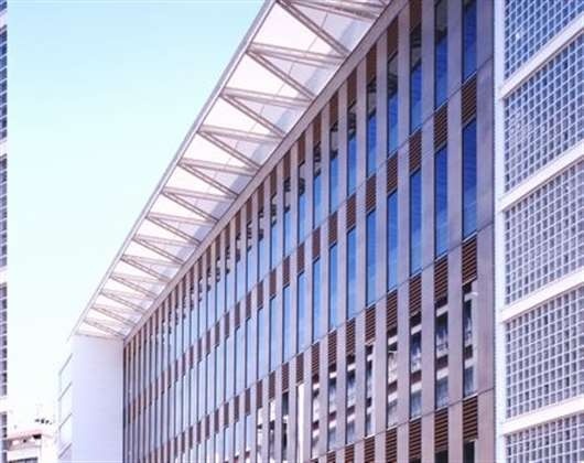 久留米工业大学