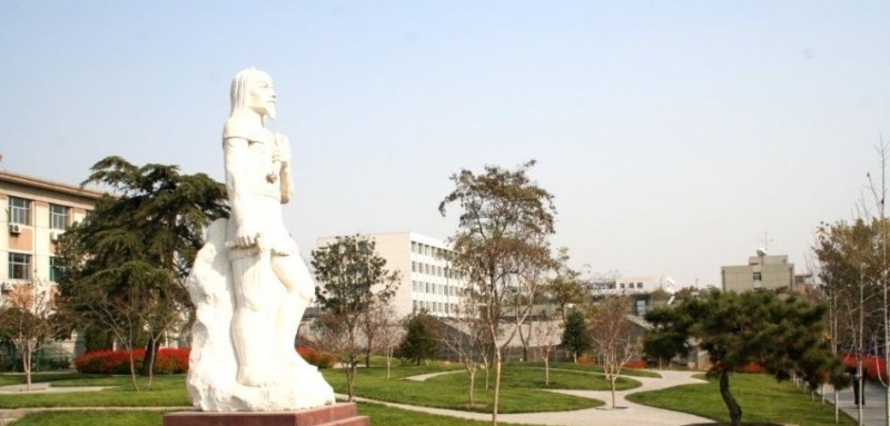 济宁高级职业学校