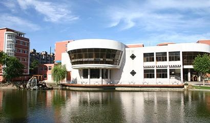 南京师范大学附属中学IB国际文凭班