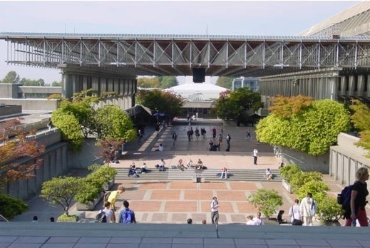 西蒙弗雷泽大学