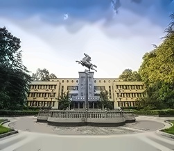 武汉理工大学飞马广场
