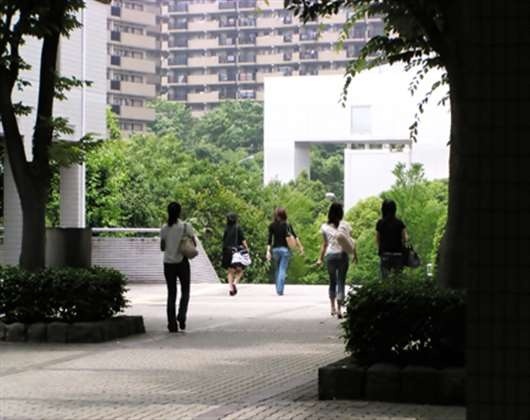 东京医疗保健大学