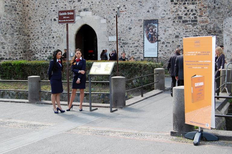 卡塔尼亚美术学院