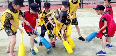 丰富的的团体拓展