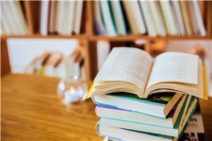 湖南大学在职研究生考试时间是什么时候？