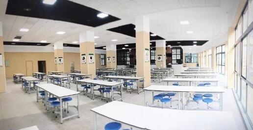 湖州帕丁顿双语学校餐厅.jpg