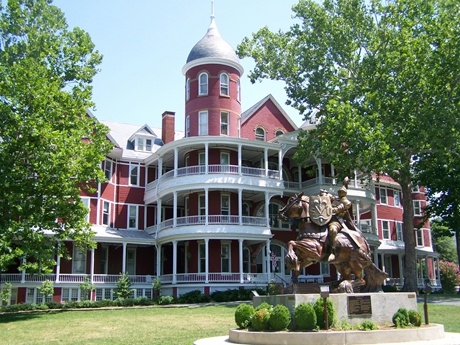 南弗吉尼亚大学