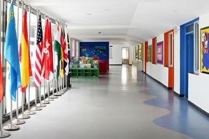 君诚国际双语学校走廊