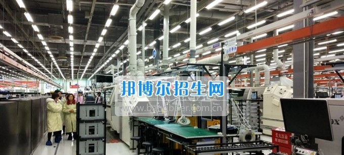 四川托普计算机职业学校就业办和计算机系老师走访星科金朋（上海）公司顶岗实习学生