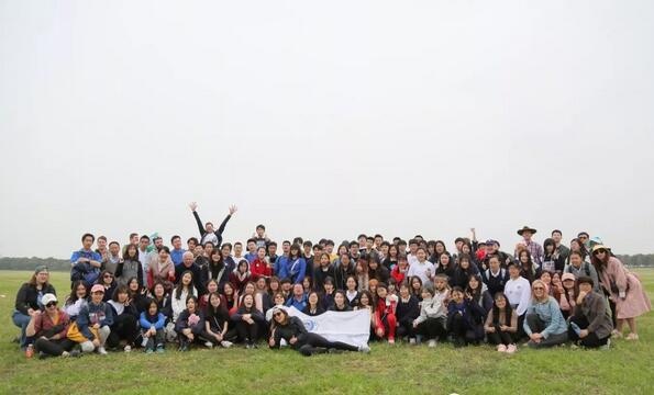 美国Lee Academy高级中学(上海分校)2019年春游.jpg