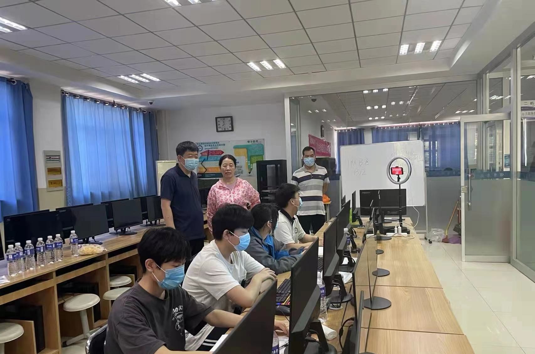 河北商贸学校