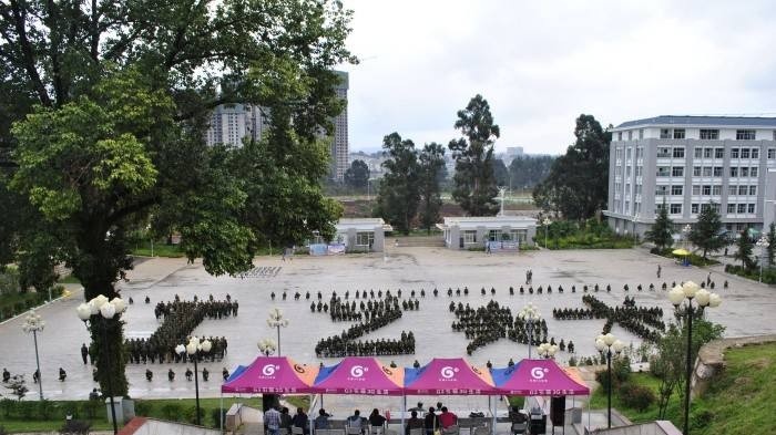 云南工艺美术学校招生办