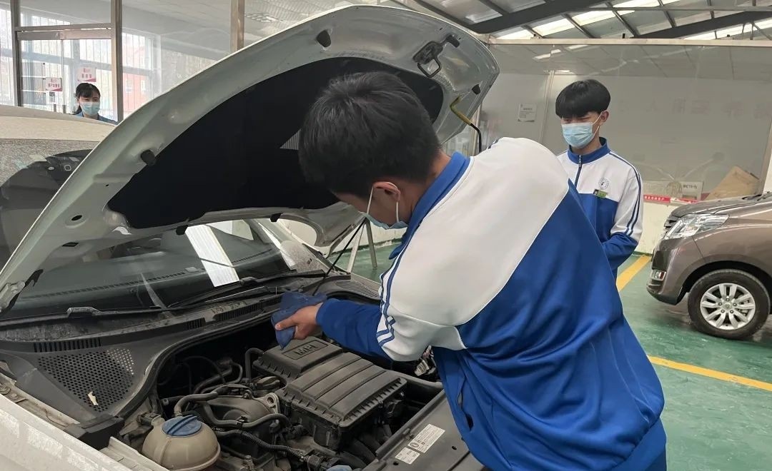 石家庄法商中等专业学校