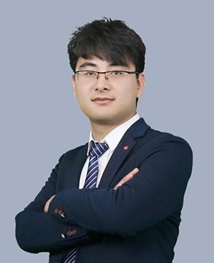 何鹏斐
