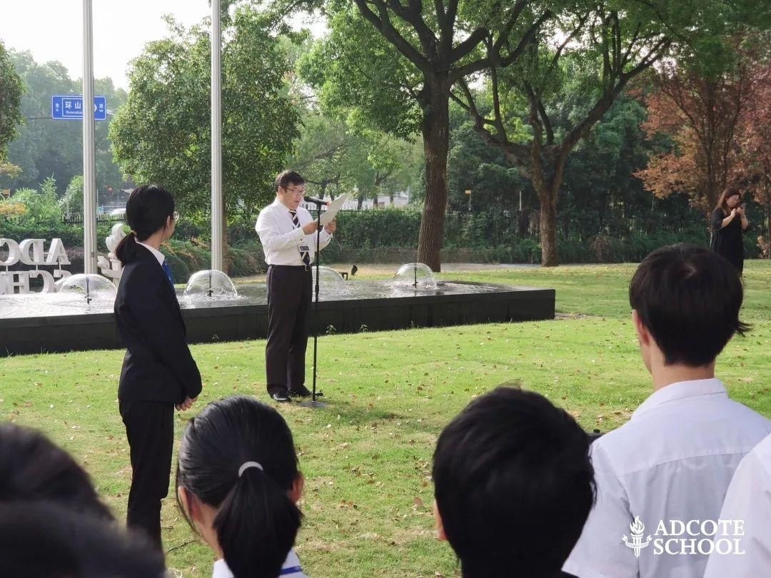 李校长发言.jpg