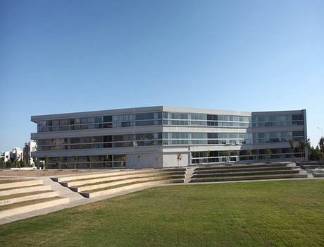 塞浦路斯国际大学