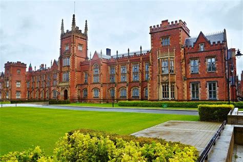 贝尔法斯特女王大学