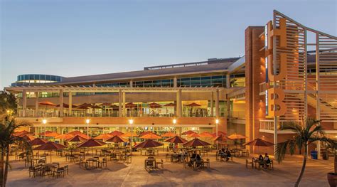 加州大学河滨分校