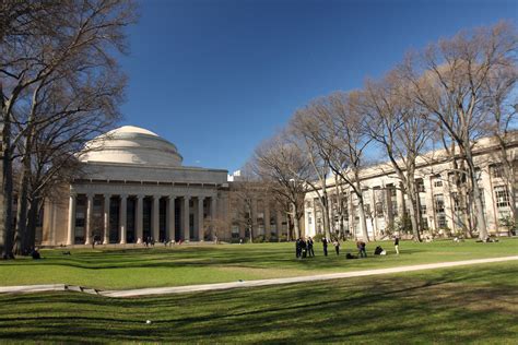 麻省理工学院