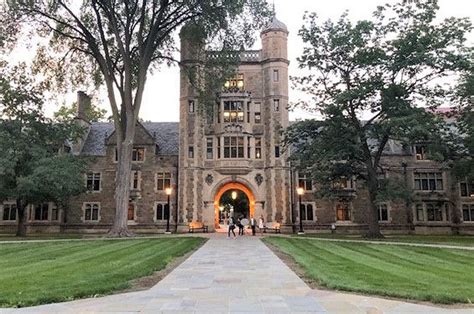 密歇根大学安娜堡分校