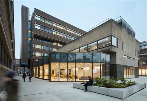 伦敦大学城市学院