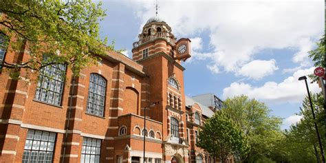 伦敦大学城市学院