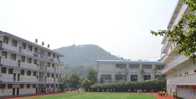 四川省藏文学校2022年报名条件、招生要求、招生对象