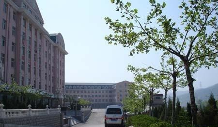 云南省民族中等专业学校