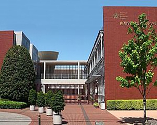 山梨学院大学