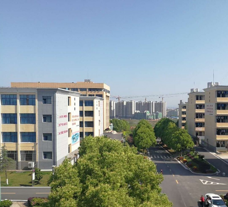 平江县职业技术学校