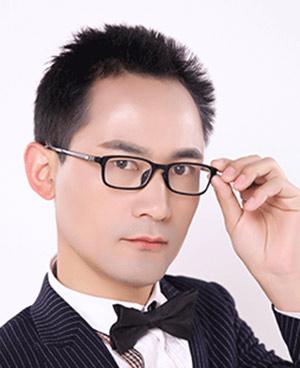 李曰文