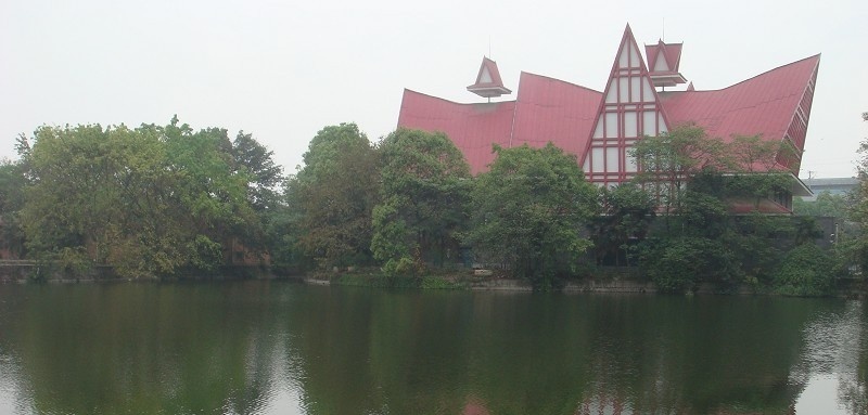 成都纺织高等专科学校五年制大专