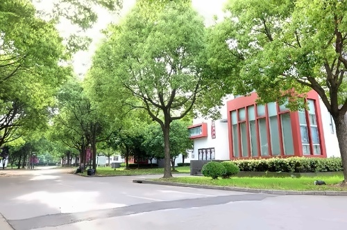 上海美达菲校园环境