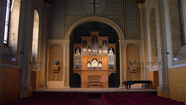 卡塔尼亚私立音乐学院