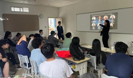 EHL瑞士洛桑酒店管理学院UEC学生见面会.jpg