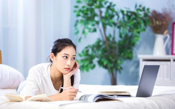 相关专业毕业生