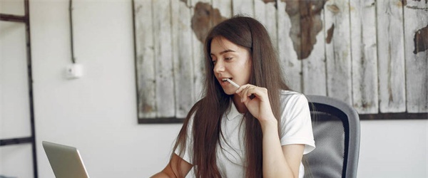 石家庄百富勤中等专业学校