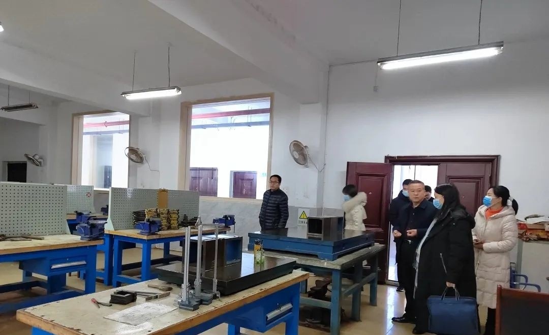 随州机电工程学校