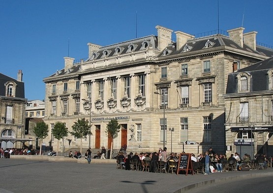 波尔多第二大学