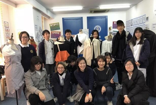 学生合影.jpg