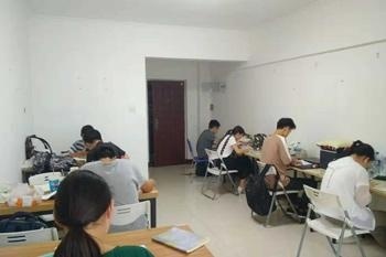 自习室