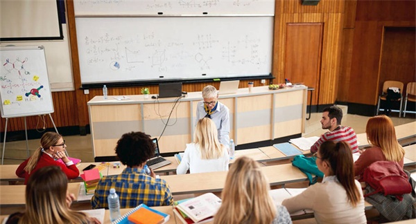 核工业卫生学校