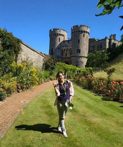 这位中加枫华国际学校初三生收到了英国女王的回信