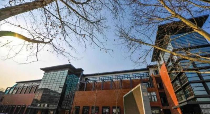 北京工商大学嘉华学院是几本？是985和211吗？