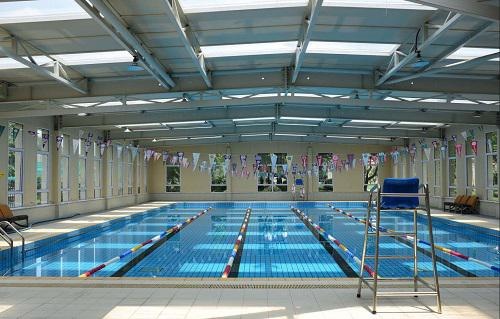 美华学校UIA游泳馆.jpg